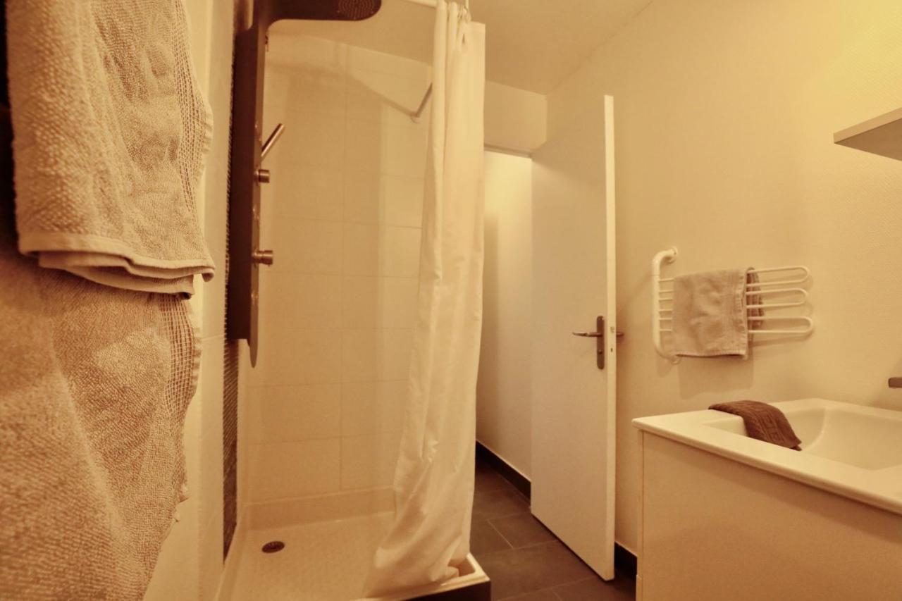 Appartement De L'Hippodrome Avec Deux Chambres โดวีลล์ ภายนอก รูปภาพ